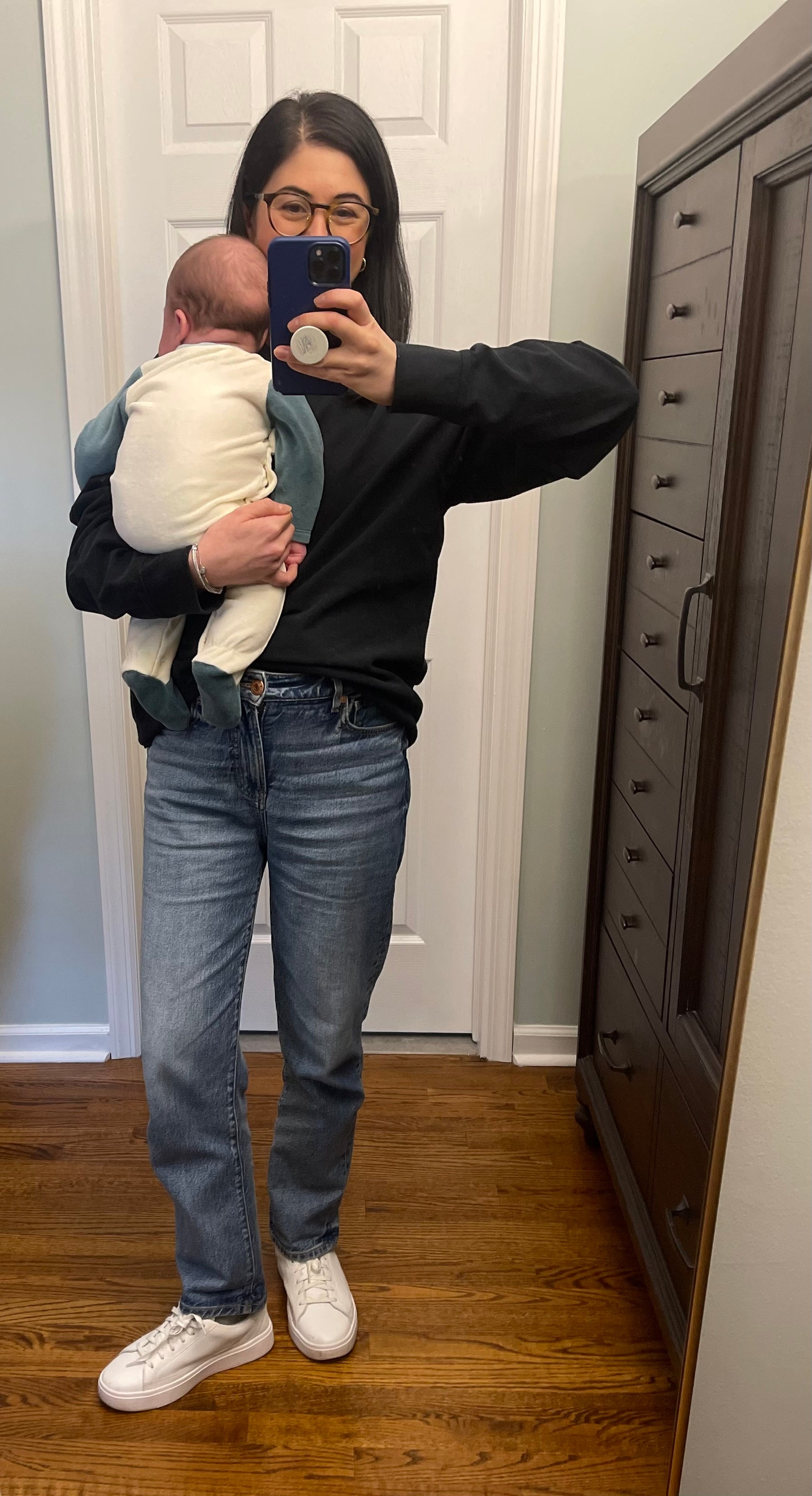 Mom Jeans: The Best Jeans for New Moms